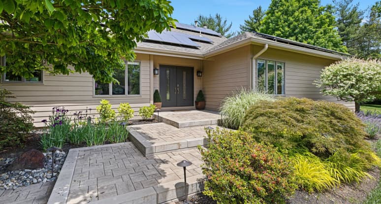 4 Hemlock Court Princeton NJ 08540 SingleFam For Sale RateMyAgent