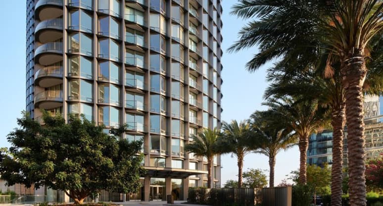 17C/211 West Elm Court Los Angeles CA 90067 Condo For Sale