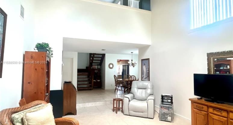 506/9250 Southwest 1st Street Plantation FL 33324 Townhouse For