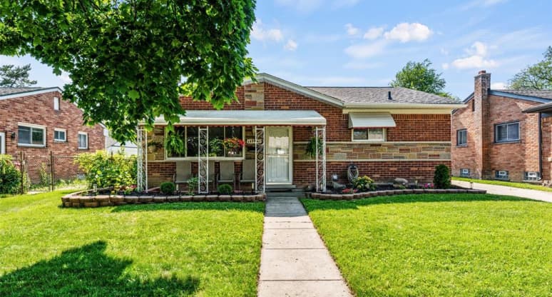 1330 Rahn St, Westland, MI, 48186