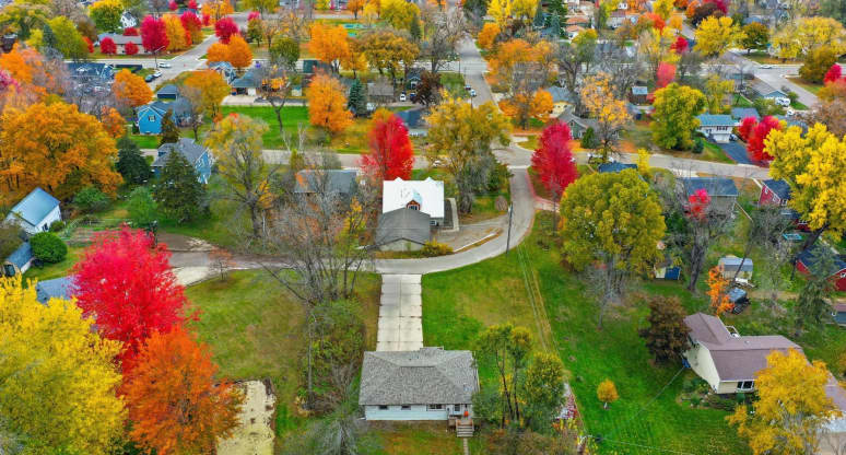 422 Mill St E, Cannon Falls, MN, 55009