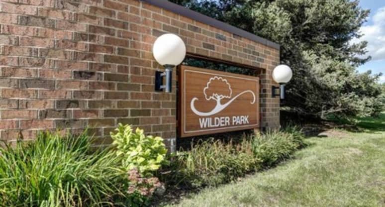 Apt 1705/1181 Edgcumbe Rd, St. Paul, MN, 55105