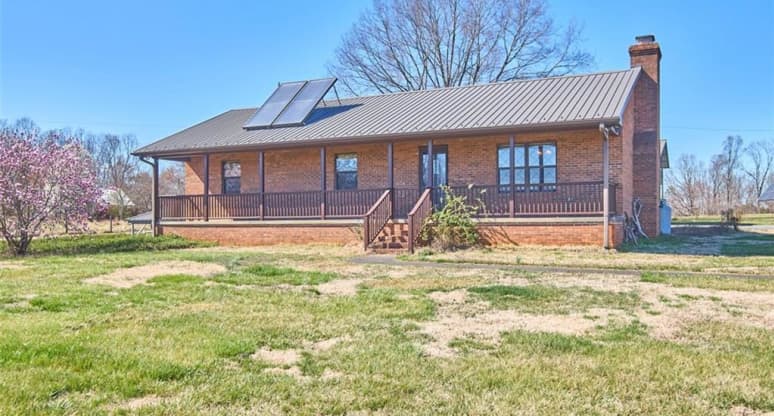1501 Old Stage Road, Yadkinville, NC, 27055