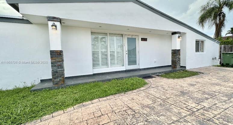 6580 West 12th Court Hialeah FL 33012 SingleFam For Sale