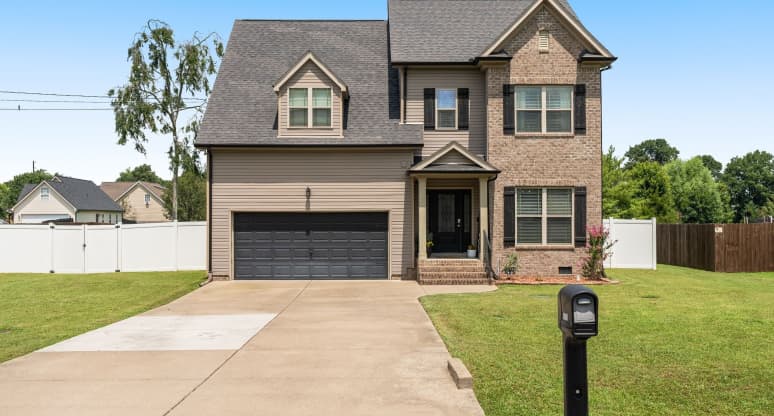 1008 Winding Branch Dr, Christiana, TN, 37037