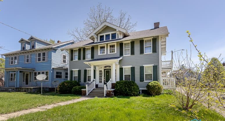 2852 Parkwood Avenue, Toledo, OH, 43610