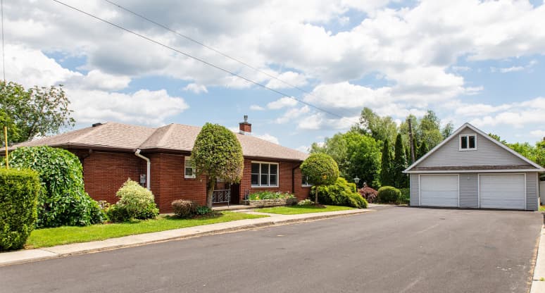 55 Tallmadge Pl, Mechanicville, NY, 12118