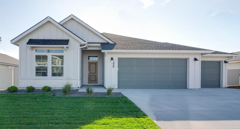 8185 East Red Horse Street, Nampa, ID, 83687