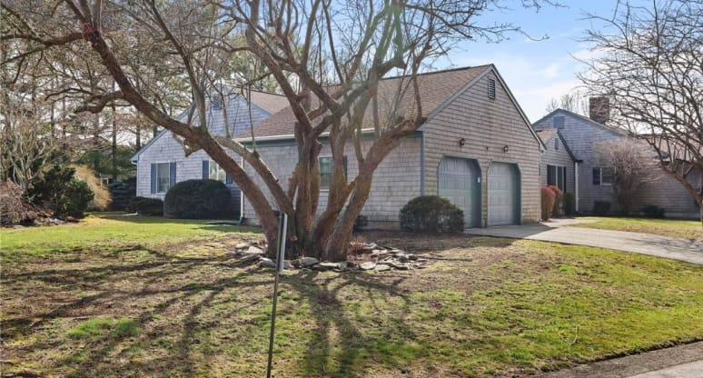 106 Oakland Farm Road, Portsmouth, RI, 02871