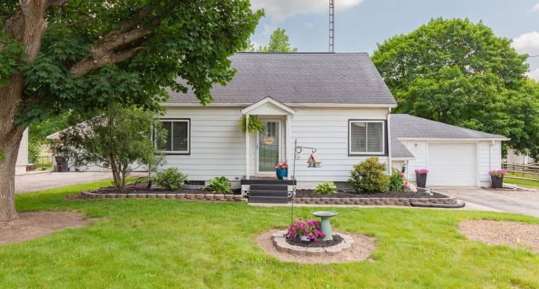 9239 Tipton Highway, Lenawee County, MI, 49287