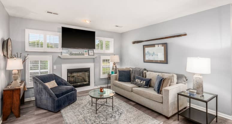 2418 Crystal Springs Dr, Columbus, OH, 43026