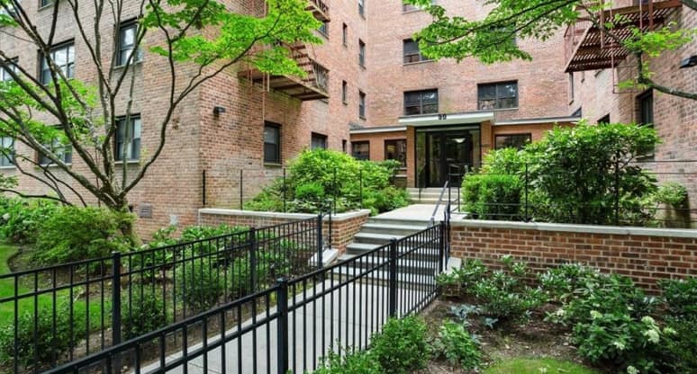 1H/51 White Oak Street, New Rochelle, NY, 10801