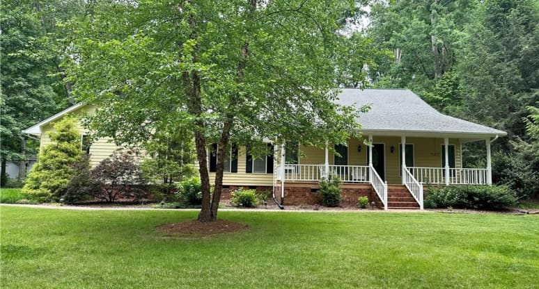 9 Edinborough Court Forest Oaks NC 27406 SingleFam For Sale