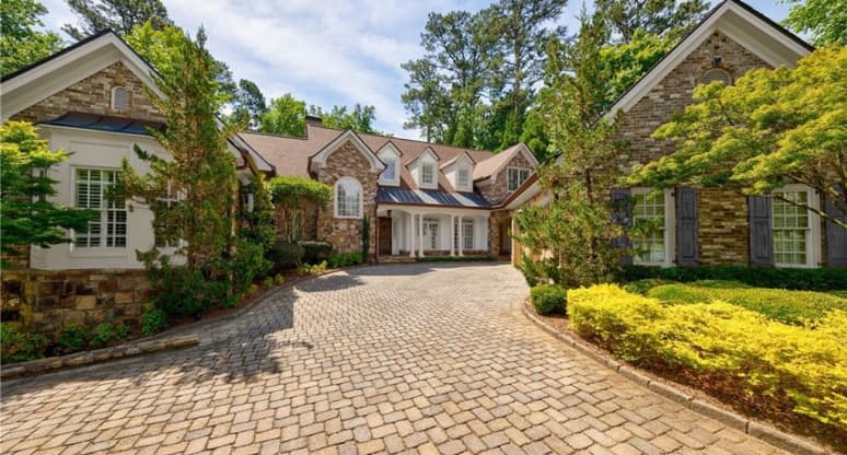 1075 Hunters Brook Court Northeast Brookhaven GA 30319 SingleFam