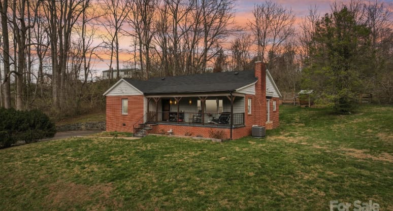 181 Dogwood Lane, Spruce Pine, NC, 28777