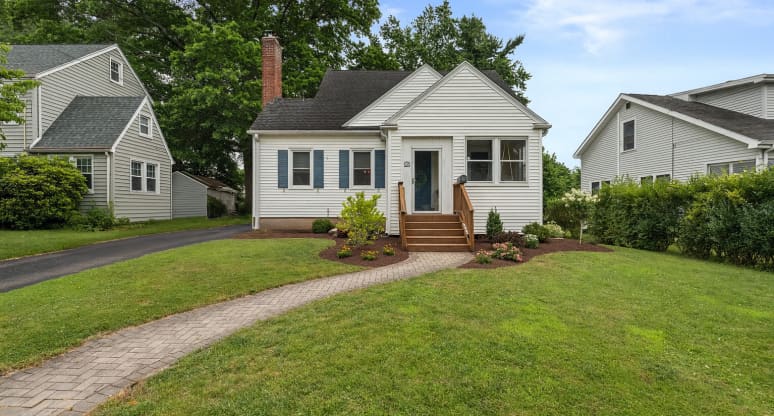 39 Dartmouth Ave, West Hartford, CT, 06110
