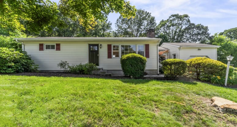 8 Sky Edge Drive, Bethel, CT, 06801