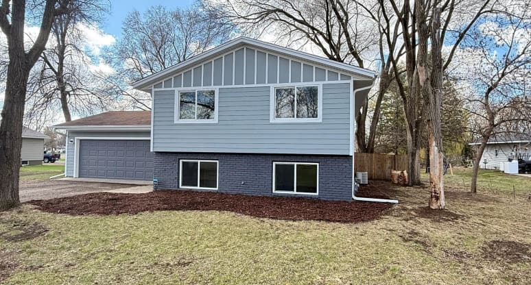 1815 Meadowvale Rd NW, Elk River, MN, 55330