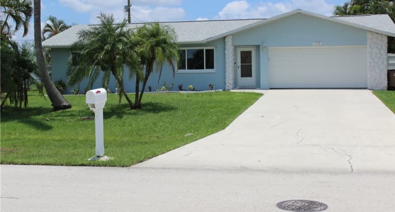 1709 Southeast 19th Lane, Cape Coral, FL, 33990