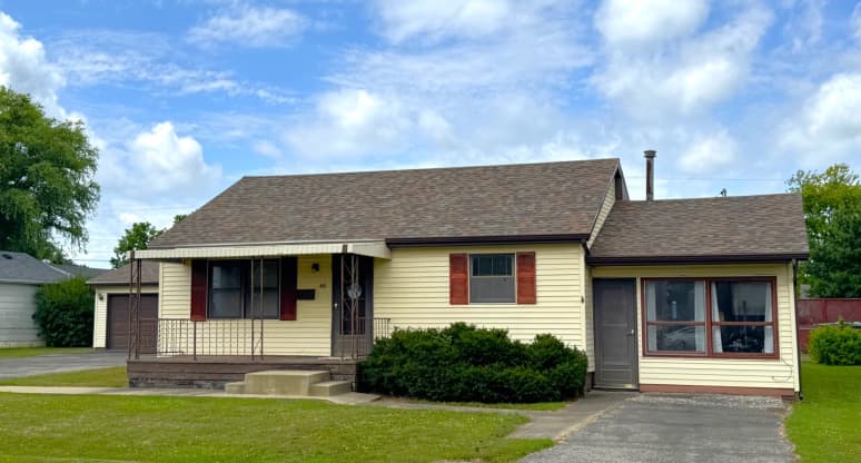 405 South Atwood Street, Tilton, IL, 61833