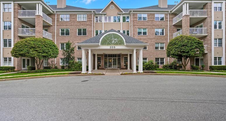 406/205 Belmont Forest Court Baltimore County MD 21093 Condo For Sale