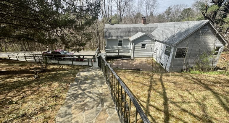 23 Village Hill Rd, Stafford Springs, CT, 06076