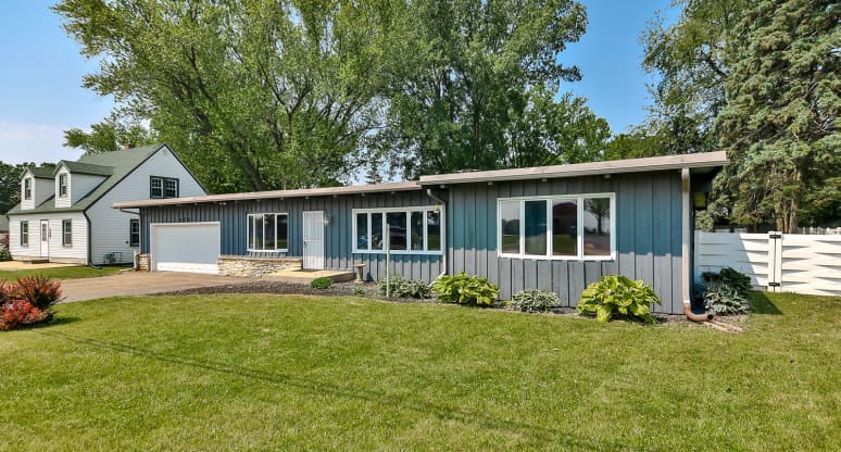 408 N Elida St, Winnebago, IL, 61088