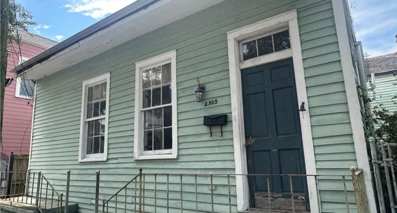 2505 Laurel Street, New Orleans, LA, 70130