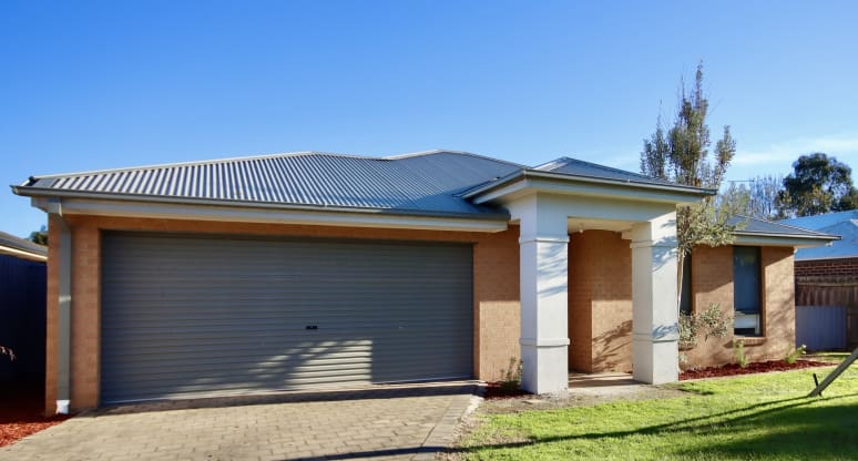 29 Springwater Dr, Drouin, VIC, 3818