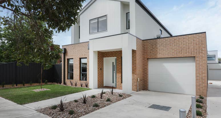 1/2 Maylands Street, Albion, VIC, 3020