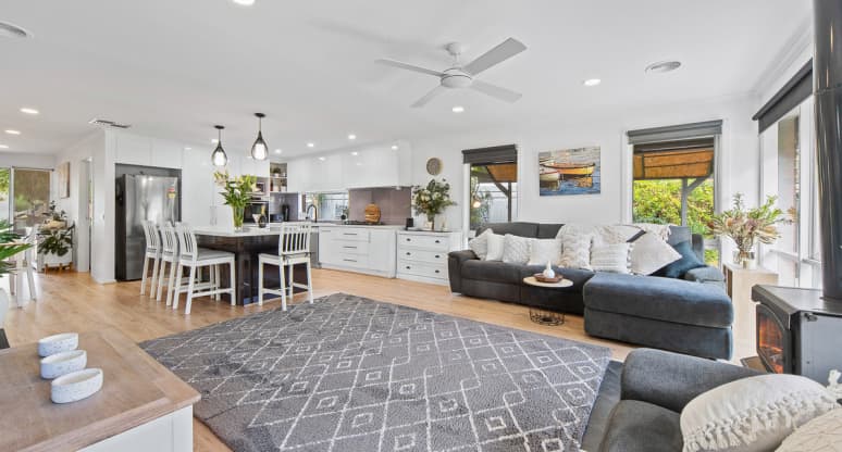 2 The Glen, Carrum Downs, VIC, 3201