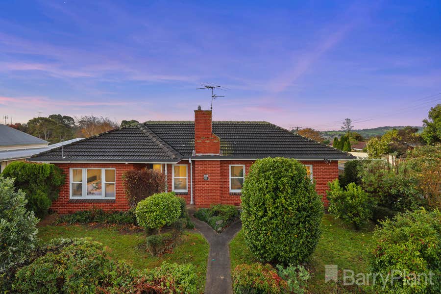 23 Young St, Drouin, VIC, 3818 House For Sale RateMyAgent