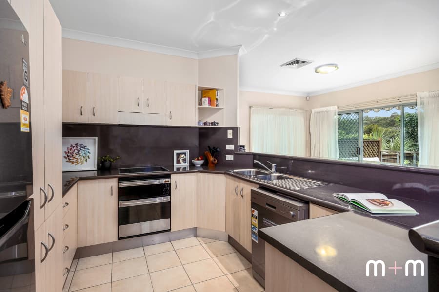 27 Darragh Drive, Figtree, NSW, 2525