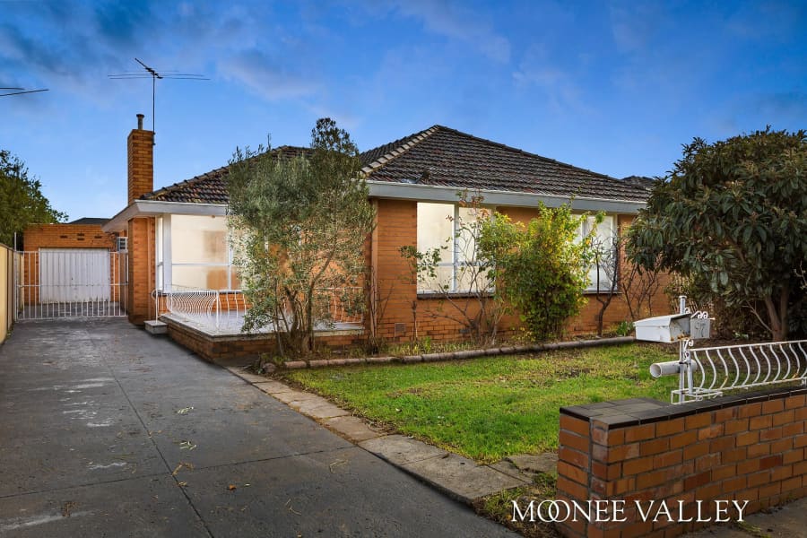 97 Military Rd, Avondale Heights, VIC, 3034
