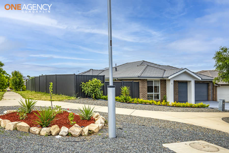 1 Laffan St, Coombs, ACT, 2611