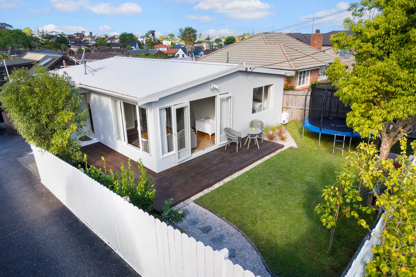 1/17 Corunna Road, Milford, Auckland House Sold on 18 11 2021