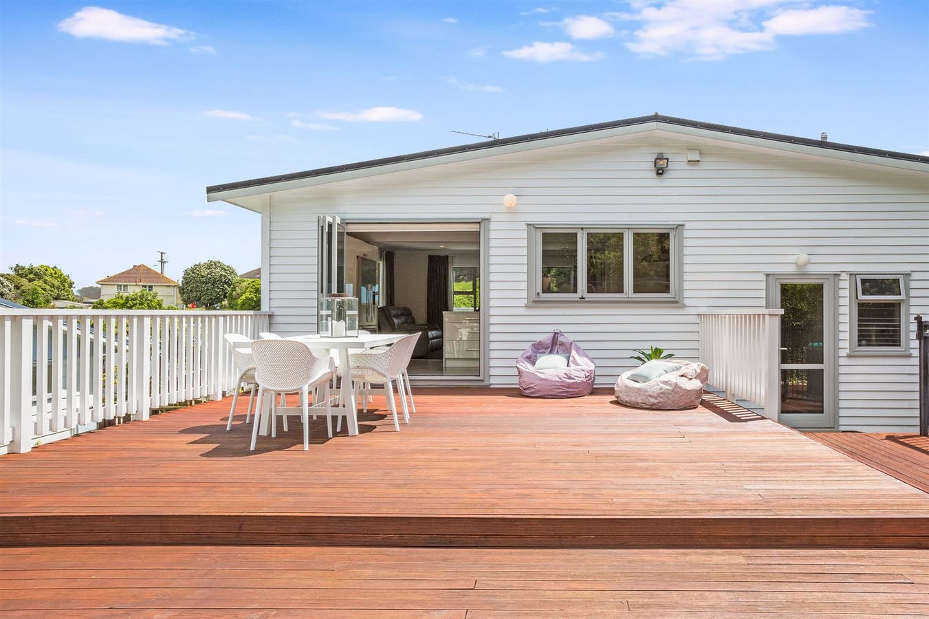 56 Gloaming Hl, Titahi Bay, Wellington House Sold on 21 12 2022