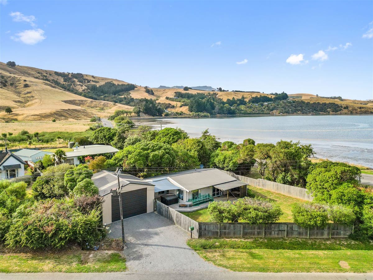 6 Robinsons Bay Valley Road, Robinsons Bay, Canterbury House Sold on