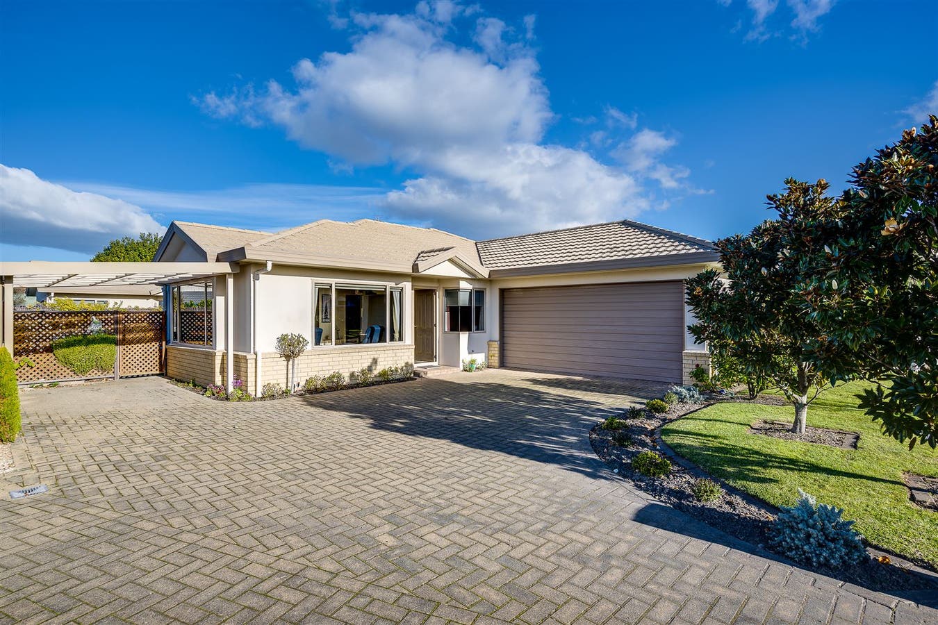 75 Kensington Drive, Taradale, Hawke's Bay Townhouse Sold on 13 09
