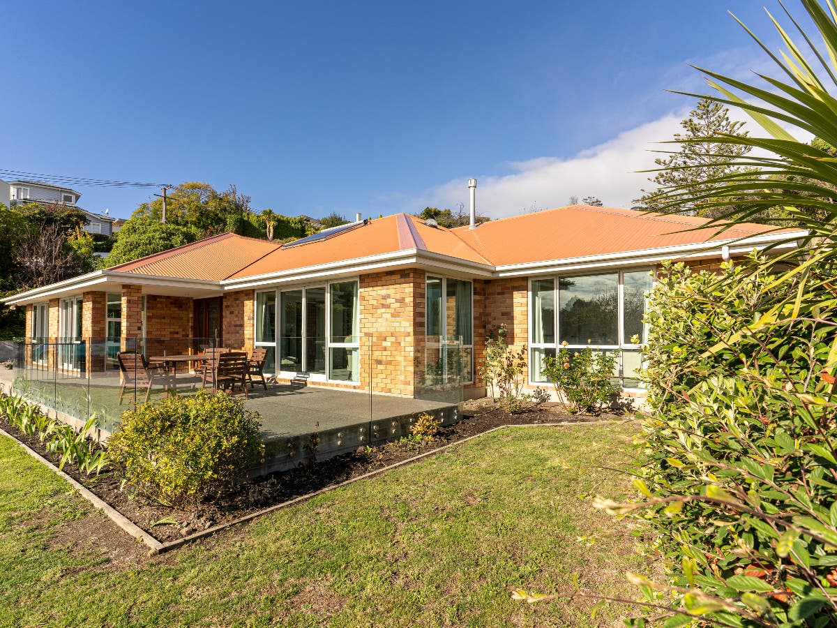 18 St Andrews Hill Road, Mount Pleasant, Canterbury Other Sold on 02
