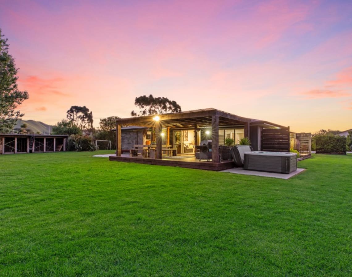 54 Royal Ascot Drive, Papamoa Beach, Bay of Plenty House Sold on 07