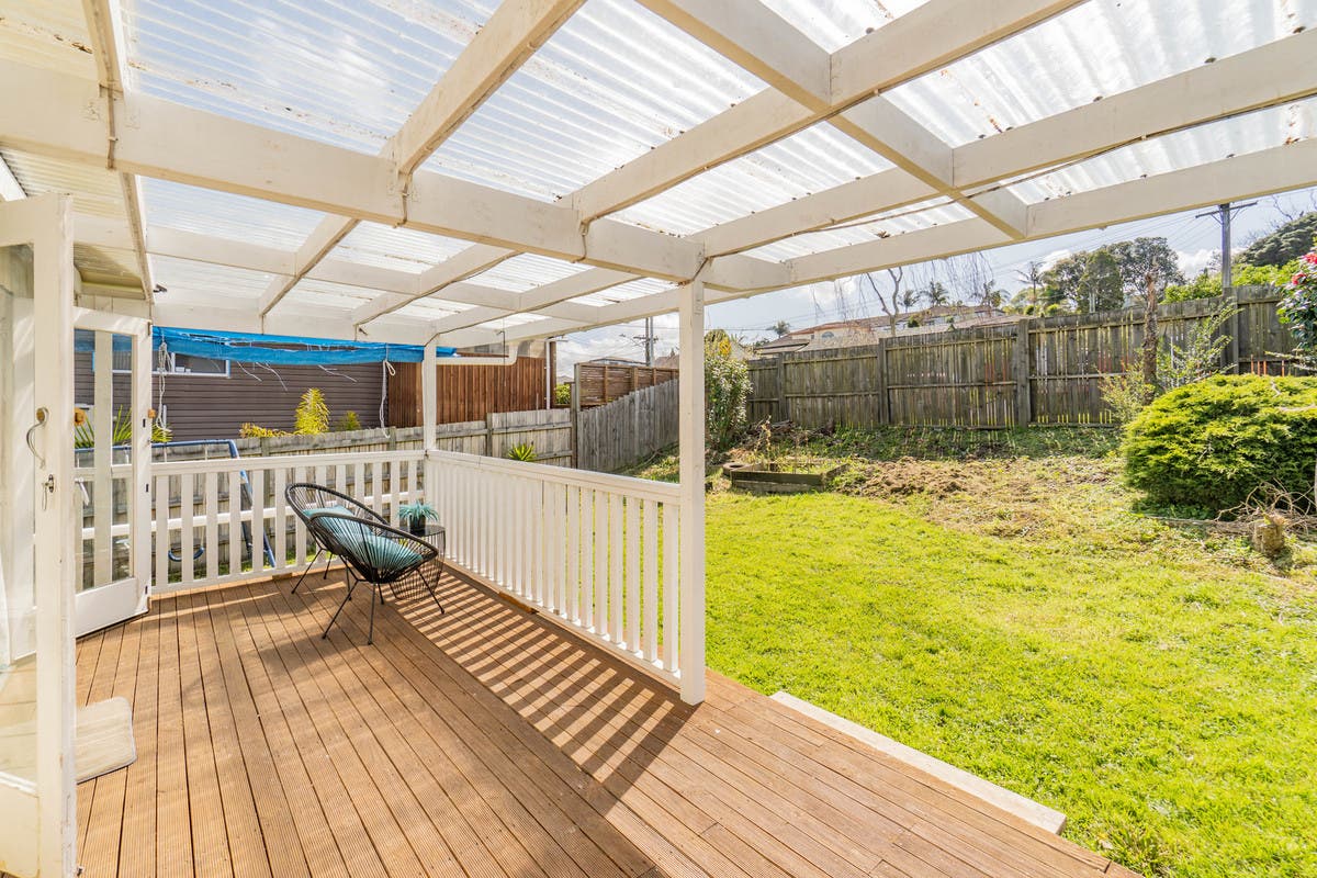 49 Margate Road, Blockhouse Bay, Auckland House Sold on 24 11 2022