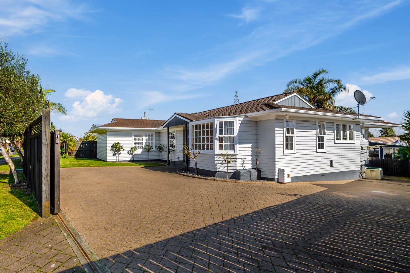 45 Minaret Drive, Bucklands Beach, Auckland House Sold on 13 09 2022
