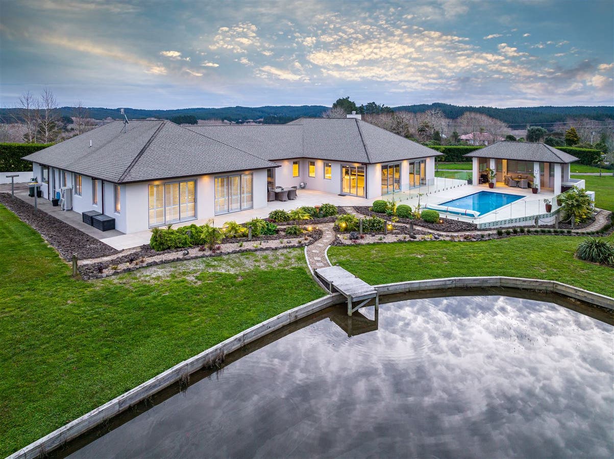 471 CoatesvilleRiverhead Highway, Riverhead, Auckland House Sold on