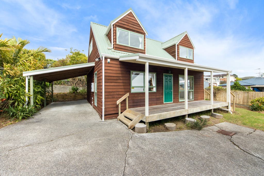 6 Beverly Pl, New Lynn, Auckland Other Sold on 28 10 2020 RateMyAgent