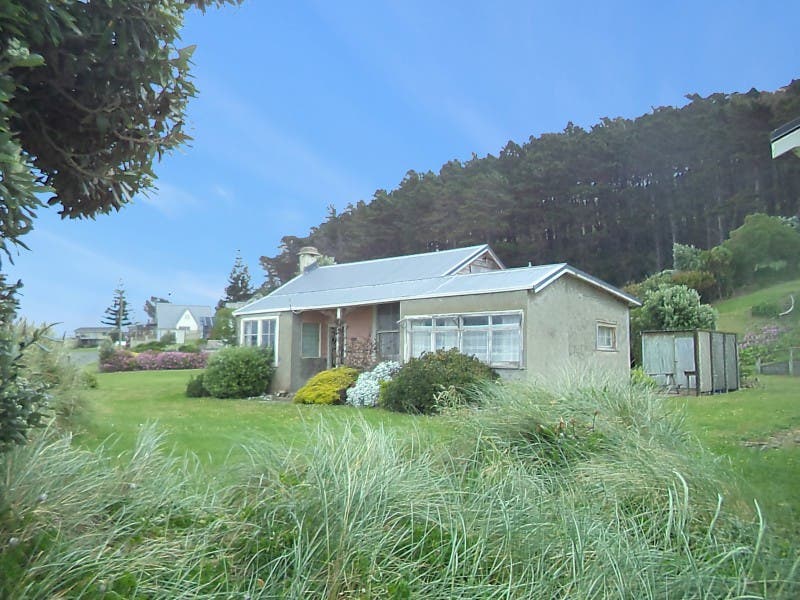 56 Akitio Esplanade, Akitio, ManawatuWanganui House Sold on 18 01