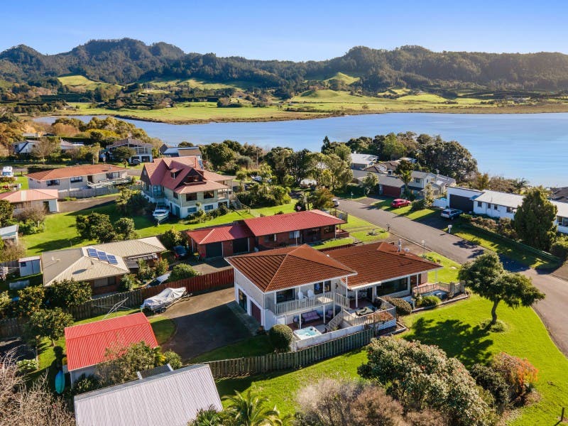 12 Giles Way, Tanners Point, Bay of Plenty House Sold on 02 09 2022