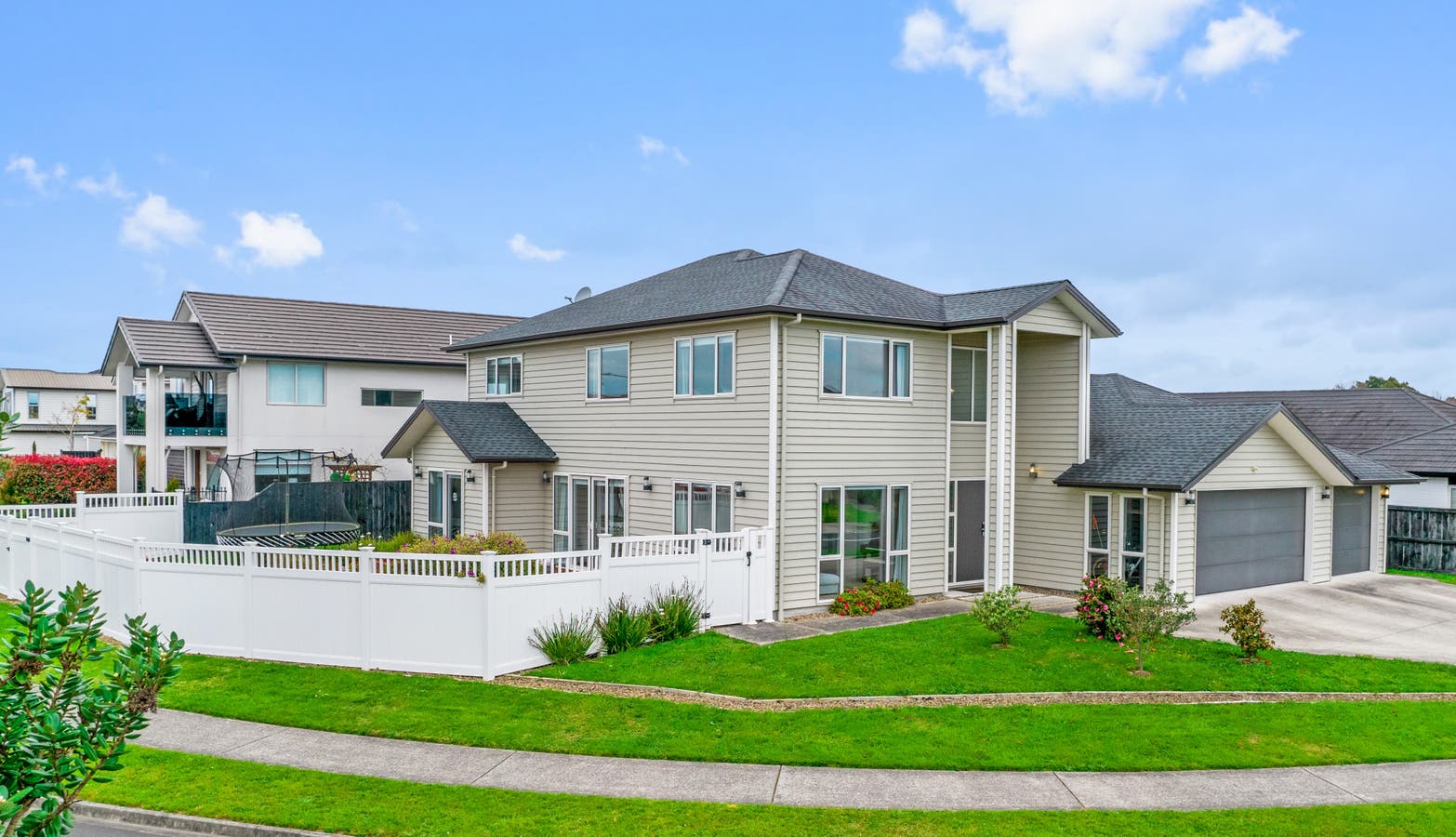 52 Milano Blvd, Karaka, Auckland House Sold on 01 12 2022 RateMyAgent