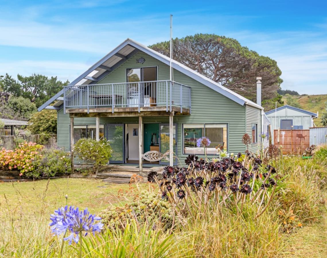 22 Pinedale Crescent, Riversdale Beach, Wellington House Sold on 02