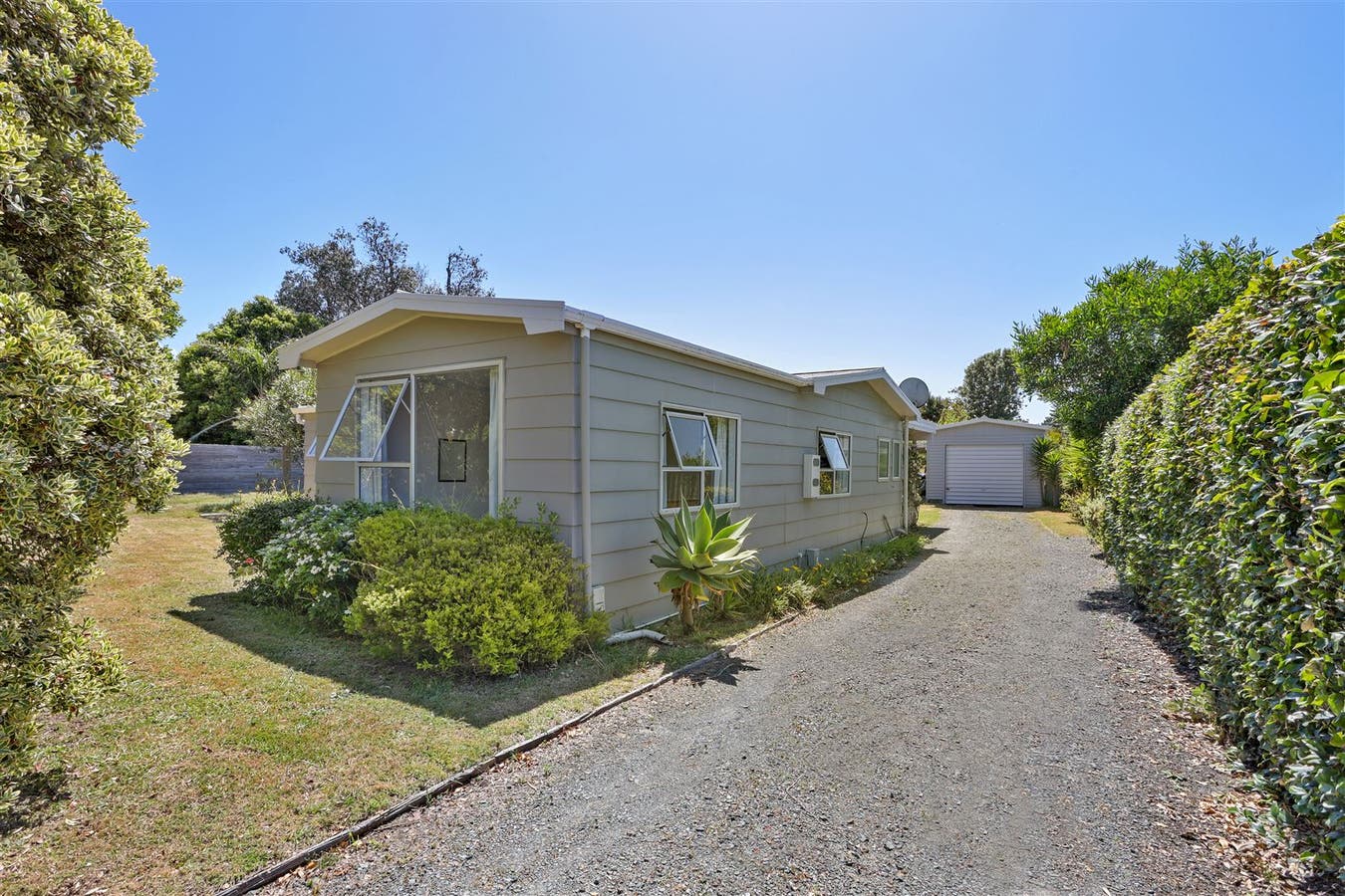 10 Pinewood Place, Mangawhai Heads, Northland House Sold on 13 12